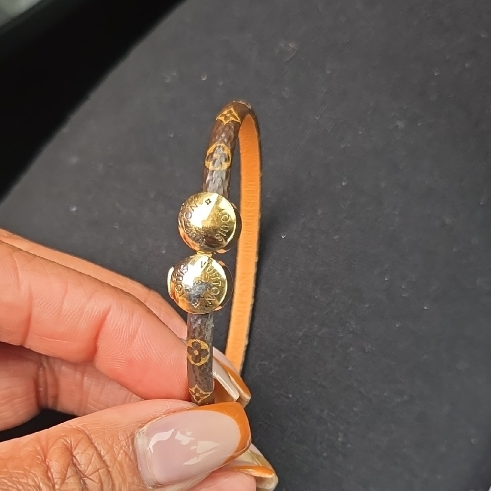 Louis Vuitton Monogram Bracelet - Picture 2 of 8
